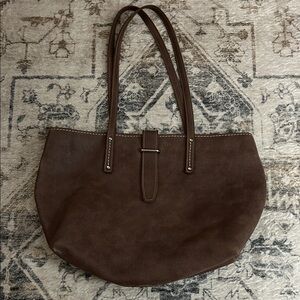 Classic Brown Tote Bag - Versatile Everyday Carry